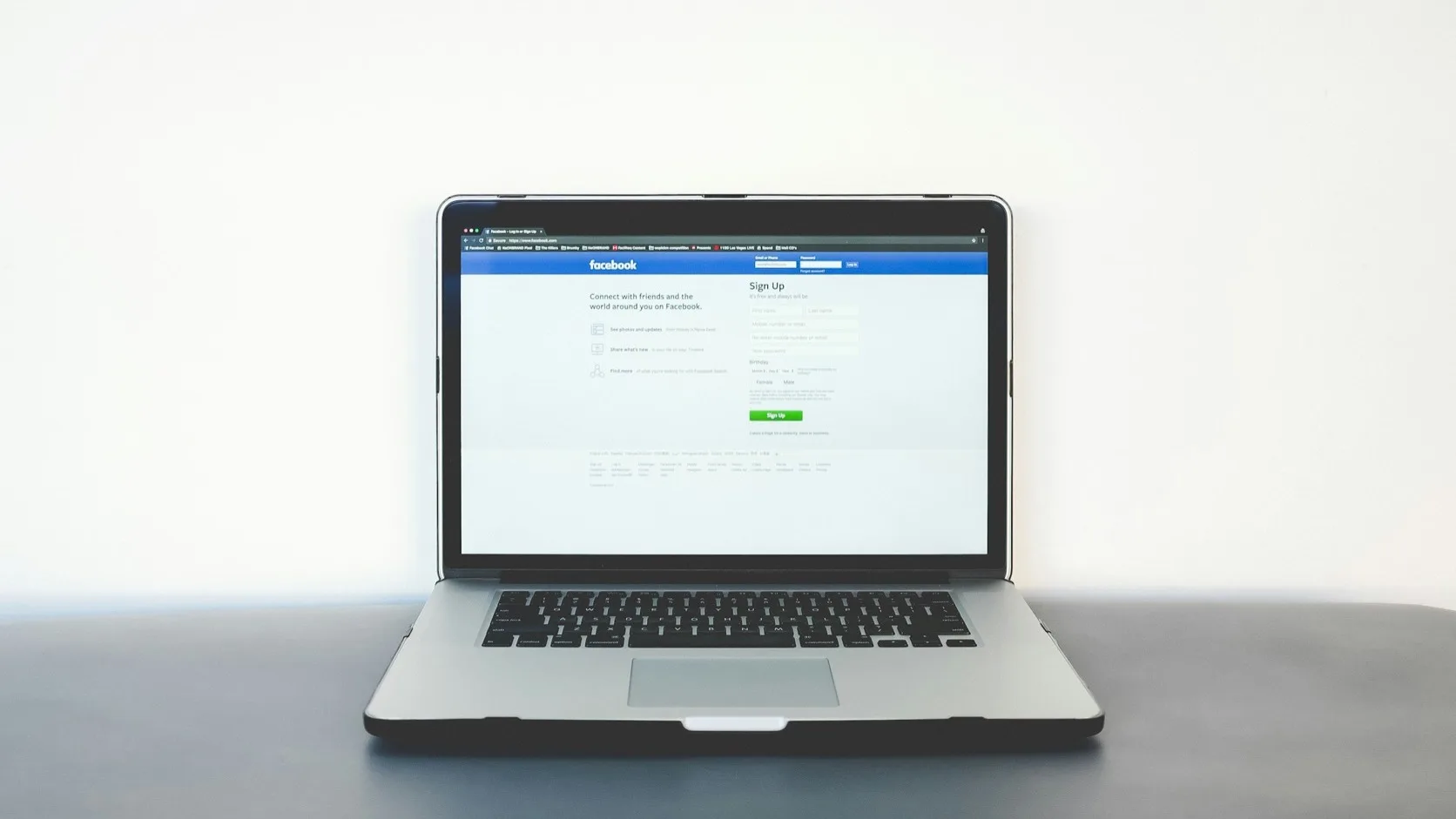 Founder analyzing whether an app waitlist shows real demand