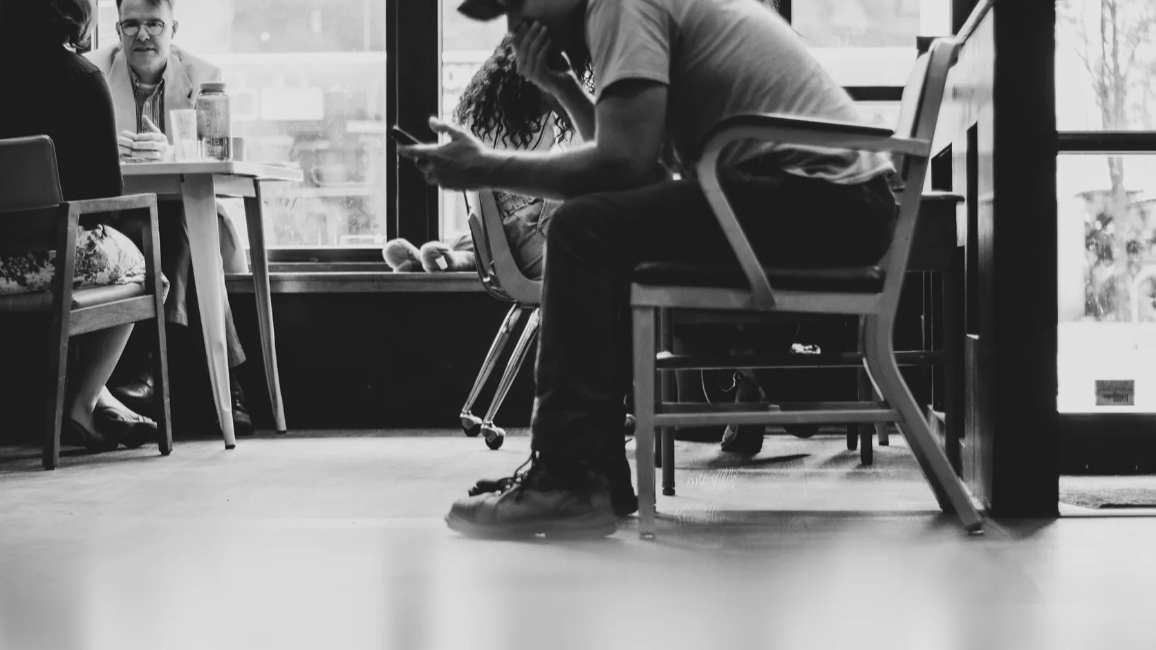 A dating app conversation moving from match to real date plan